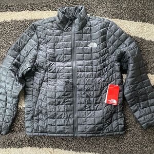 North face Men’s Thermoball trek jacket